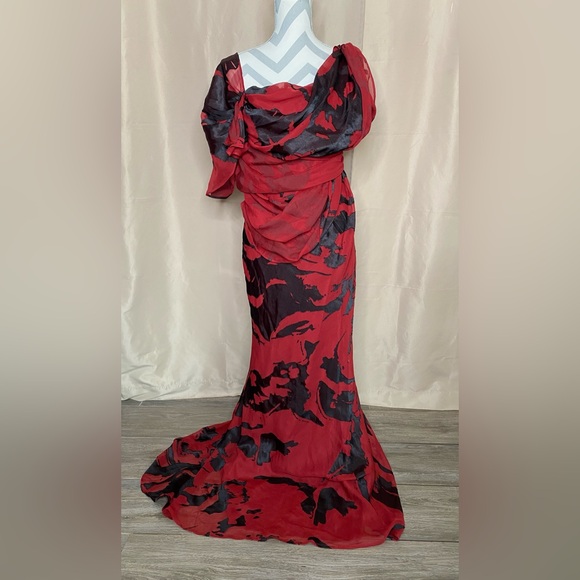 ASOS DESIGN 10 fallen shoulder draped bias maxi dress - Picture 2 of 9